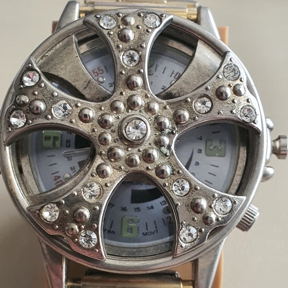 Paul Jardin Silver/Blue Rhinestone Spinner Men's Watch - Picture 1 of 4